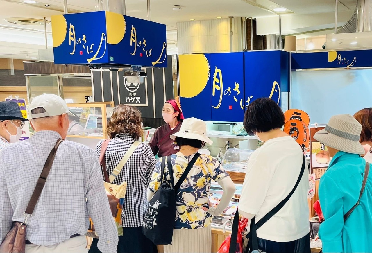 百貨店・飲食ブランド　看板デザイン