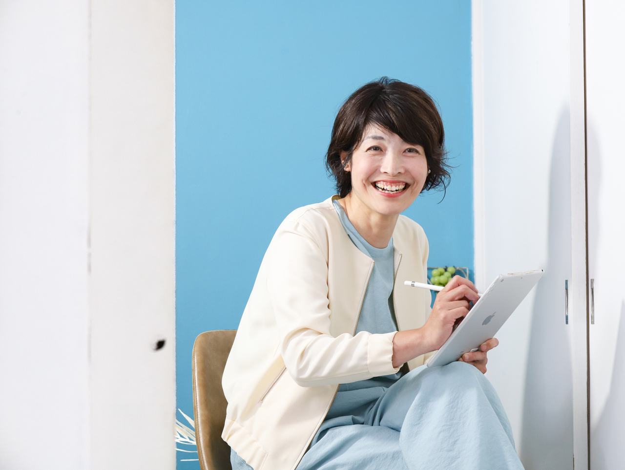 スタジオ撮影　プロフィール写真　大阪　梅田